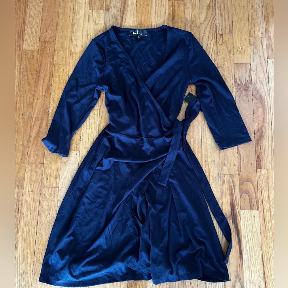BNWT! Lulus dark navy blue wrap dress 3/4 long sleeve mini small